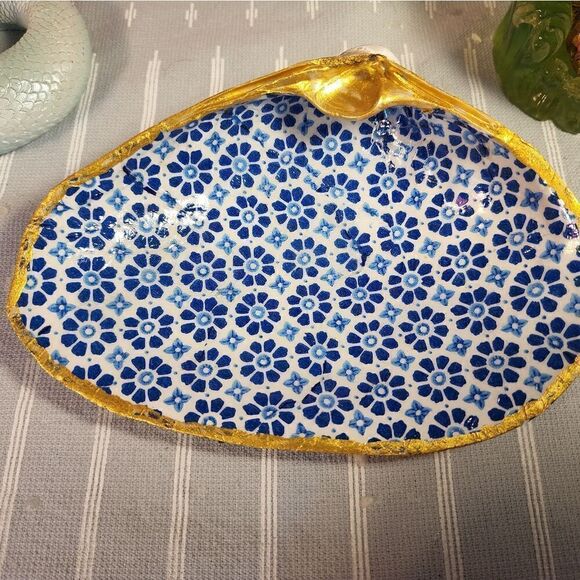 DECOUPAGE CLAM SHELL DECOUPAGE BLUE DESIGN TRINKET DISH - Picture 4 of 13